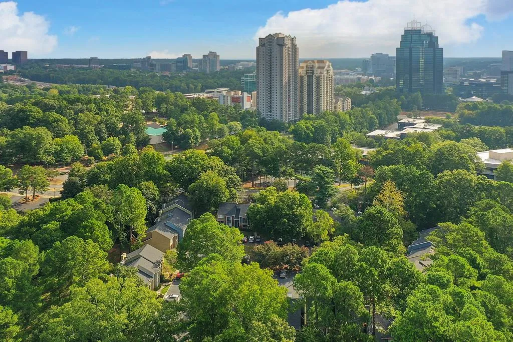 64 Goldrush Circle, Atlanta, Georgia 30328, 2 Bedrooms Bedrooms, ,2 BathroomsBathrooms,Residential,Sold,64 Goldrush Circle,6782294