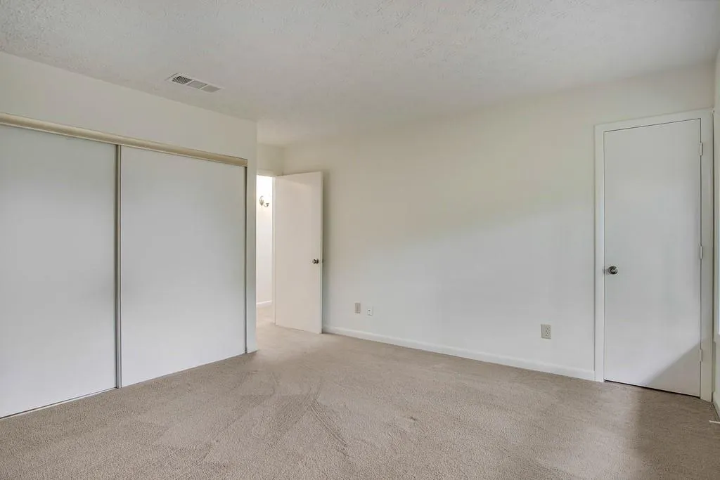 64 Goldrush Circle, Atlanta, Georgia 30328, 2 Bedrooms Bedrooms, ,2 BathroomsBathrooms,Residential,Sold,64 Goldrush Circle,6782294