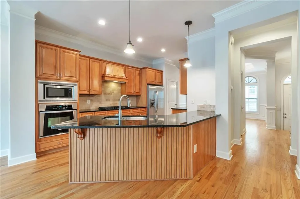 923 Telfair Close, Sandy Springs, Georgia 30350, 3 Bedrooms Bedrooms, ,3 BathroomsBathrooms,Residential,Sold,923 Telfair Close,7208376