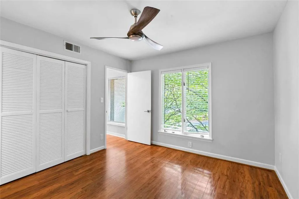 32 Ivy Parkway Ne, Atlanta, Georgia 30342, 4 Bedrooms Bedrooms, ,3 BathroomsBathrooms,Residential,For Sale,32 Ivy Parkway Ne,7611549