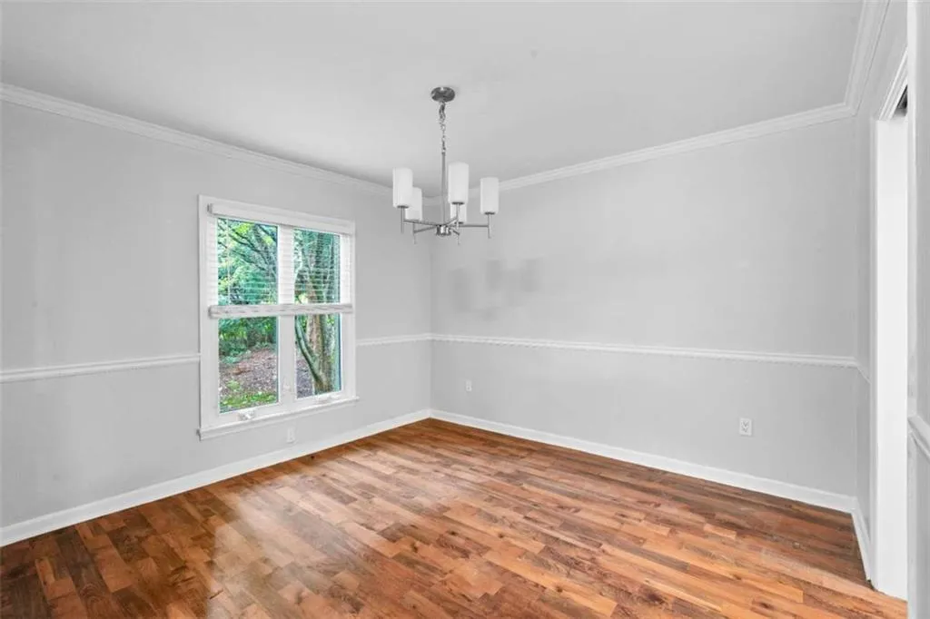 32 Ivy Parkway Ne, Atlanta, Georgia 30342, 4 Bedrooms Bedrooms, ,3 BathroomsBathrooms,Residential,For Sale,32 Ivy Parkway Ne,7611549