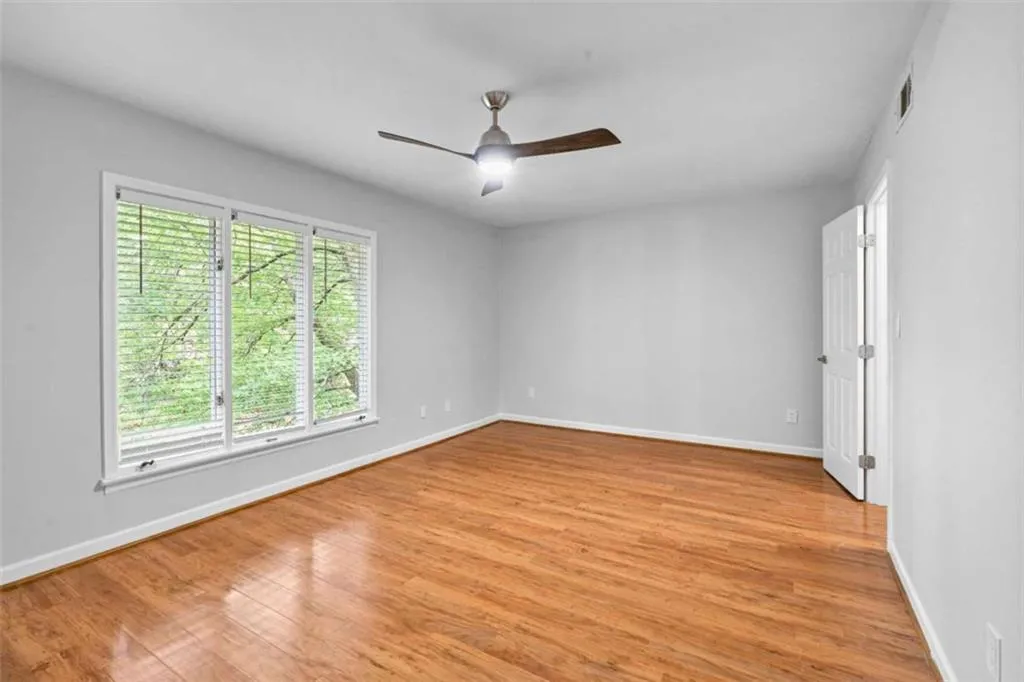32 Ivy Parkway Ne, Atlanta, Georgia 30342, 4 Bedrooms Bedrooms, ,3 BathroomsBathrooms,Residential,For Sale,32 Ivy Parkway Ne,7611549