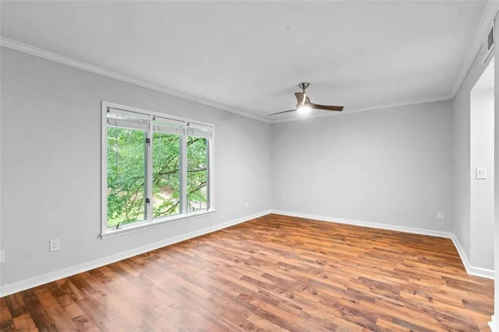 32 Ivy Parkway Ne, Atlanta, Georgia 30342, 4 Bedrooms Bedrooms, ,3 BathroomsBathrooms,Residential,For Sale,32 Ivy Parkway Ne,7611549