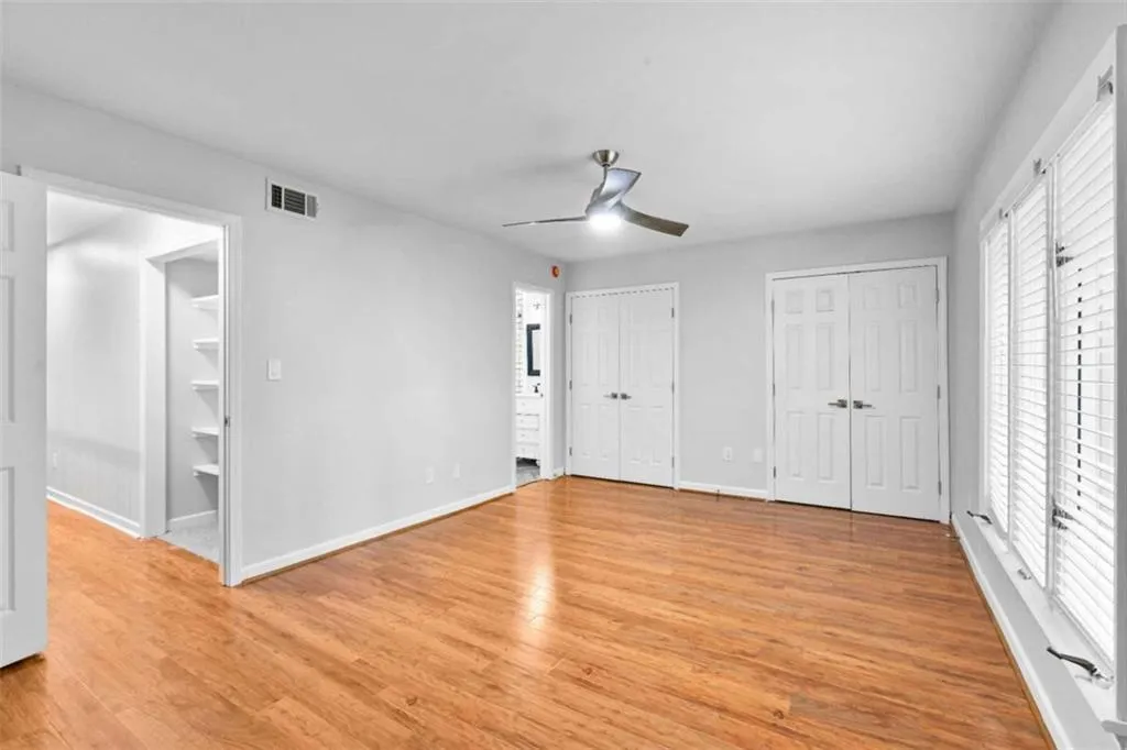32 Ivy Parkway Ne, Atlanta, Georgia 30342, 4 Bedrooms Bedrooms, ,3 BathroomsBathrooms,Residential,For Sale,32 Ivy Parkway Ne,7611549