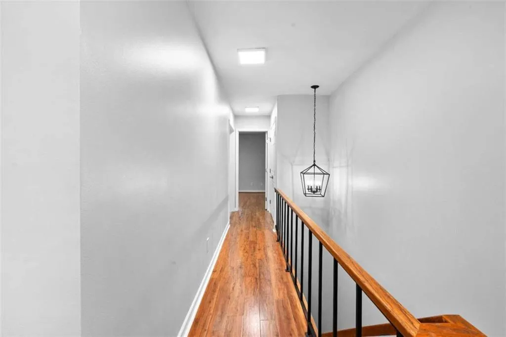 32 Ivy Parkway Ne, Atlanta, Georgia 30342, 4 Bedrooms Bedrooms, ,3 BathroomsBathrooms,Residential,For Sale,32 Ivy Parkway Ne,7611549