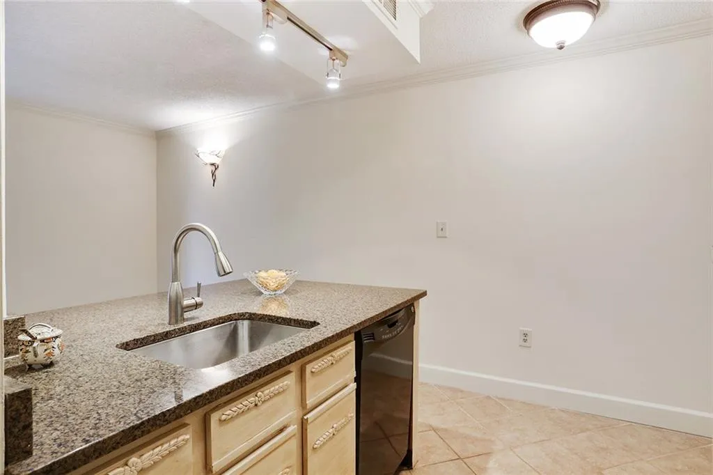 795 Hammond Drive Unit 602, Atlanta, Georgia 30328, 1 Bedroom Bedrooms, ,1 BathroomBathrooms,Residential,Sold,795 Hammond Drive Unit 602,5771640