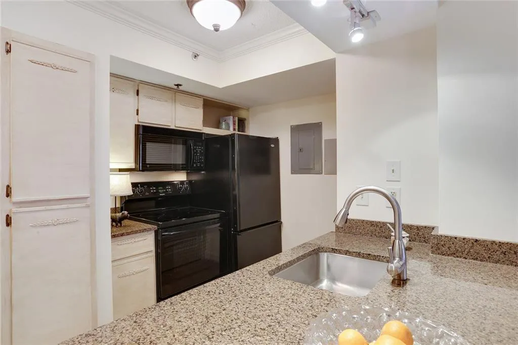 795 Hammond Drive Unit 602, Atlanta, Georgia 30328, 1 Bedroom Bedrooms, ,1 BathroomBathrooms,Residential,Sold,795 Hammond Drive Unit 602,5771640