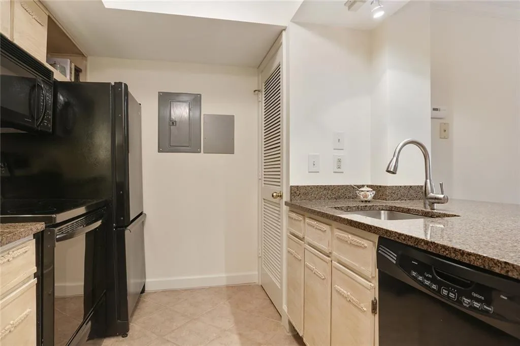 795 Hammond Drive Unit 602, Atlanta, Georgia 30328, 1 Bedroom Bedrooms, ,1 BathroomBathrooms,Residential,Sold,795 Hammond Drive Unit 602,5771640