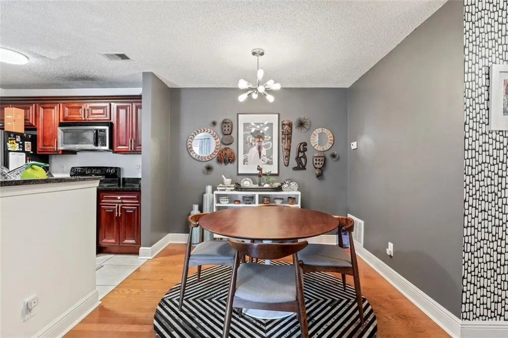 7305 Santa Fe Parkway, Atlanta, Georgia 30350, 2 Bedrooms Bedrooms, ,2 BathroomsBathrooms,Residential,Sold,7305 Santa Fe Parkway,6911026