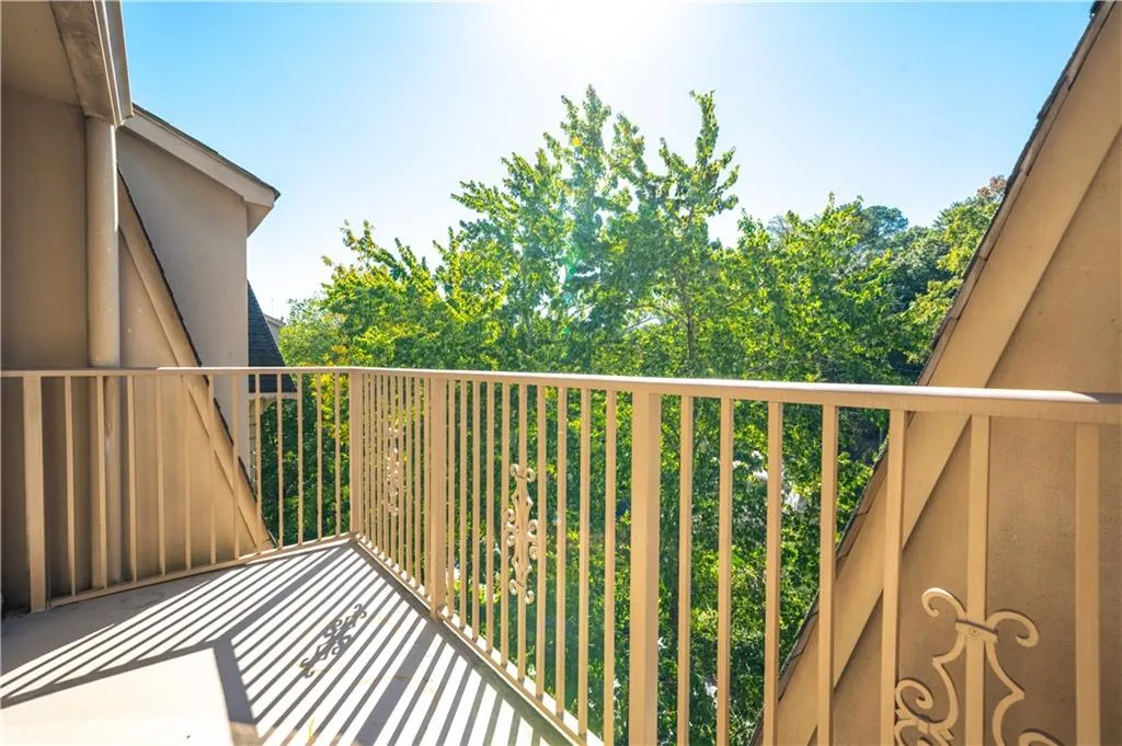 2865 Lenox Road Ne Unit 601, Atlanta, Georgia 30324, 2 Bedrooms Bedrooms, ,2 BathroomsBathrooms,Residential,For Sale,2865 Lenox Road Ne Unit 601,7670658