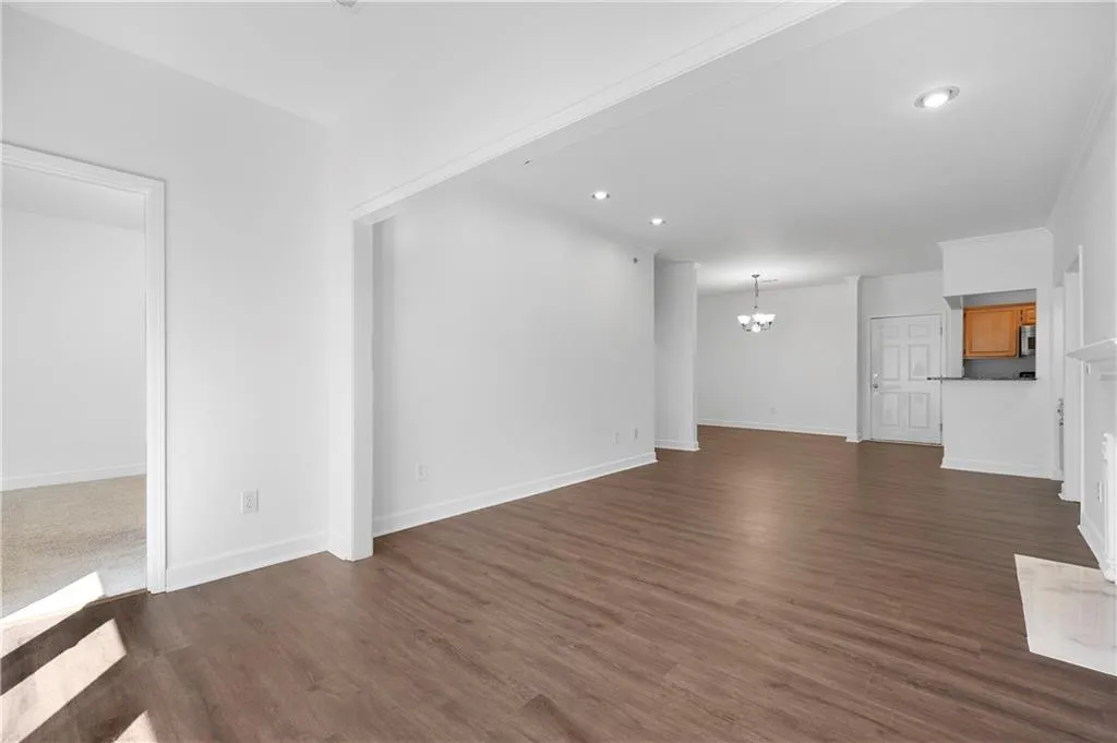 2865 Lenox Road Ne Unit 601, Atlanta, Georgia 30324, 2 Bedrooms Bedrooms, ,2 BathroomsBathrooms,Residential,For Sale,2865 Lenox Road Ne Unit 601,7670658