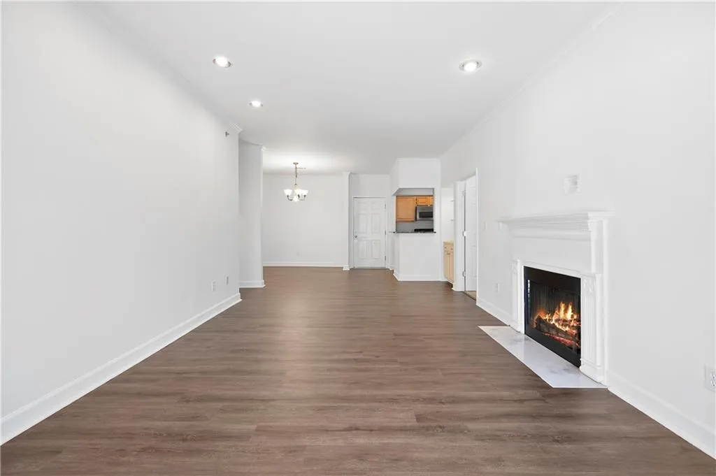 2865 Lenox Road Ne Unit 601, Atlanta, Georgia 30324, 2 Bedrooms Bedrooms, ,2 BathroomsBathrooms,Residential,For Sale,2865 Lenox Road Ne Unit 601,7670658