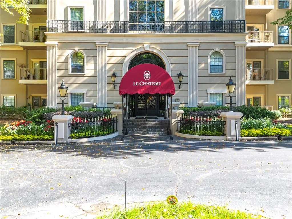 2865 Lenox Road Ne Unit 601, Atlanta, Georgia 30324, 2 Bedrooms Bedrooms, ,2 BathroomsBathrooms,Residential,For Sale,2865 Lenox Road Ne Unit 601,7670658