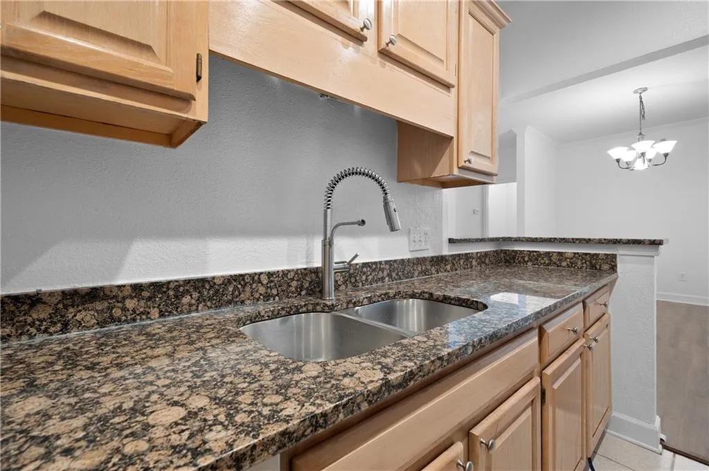 2865 Lenox Road Ne Unit 601, Atlanta, Georgia 30324, 2 Bedrooms Bedrooms, ,2 BathroomsBathrooms,Residential,For Sale,2865 Lenox Road Ne Unit 601,7670658
