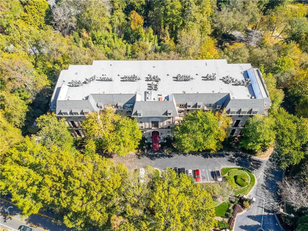 2865 Lenox Road Ne Unit 601, Atlanta, Georgia 30324, 2 Bedrooms Bedrooms, ,2 BathroomsBathrooms,Residential,For Sale,2865 Lenox Road Ne Unit 601,7670658