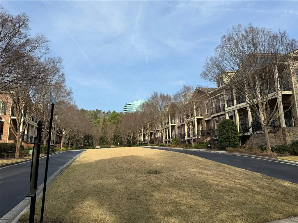 205 Riversgate Drive, Atlanta, Georgia 30339, 3 Bedrooms Bedrooms, ,3 BathroomsBathrooms,Residential,For Sale,205 Riversgate Drive,7701722