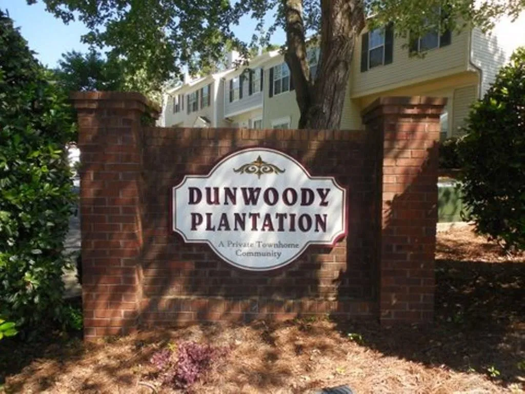 904 Wedgewood Way, Sandy Springs, Georgia 30350, 2 Bedrooms Bedrooms, ,2 BathroomsBathrooms,Residential,Sold,904 Wedgewood Way,5847258