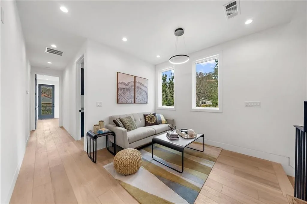 Upper Floor Sitting Room