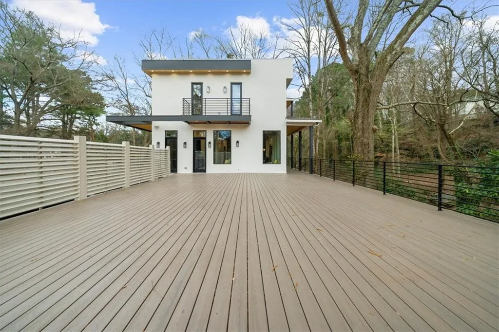 942 Peachtree Battle Circle Nw, Atlanta, Georgia 30327, 4 Bedrooms Bedrooms, 0 ,4 BathroomsBathrooms,Residential,For Sale,942 Peachtree Battle Circle Nw,7729592