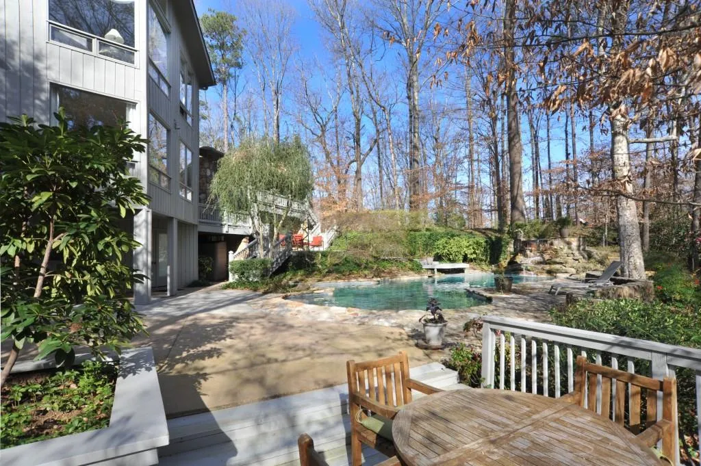 5845 Winterthur Drive, Sandy Springs, Georgia 30328, 5 Bedrooms Bedrooms, ,6 BathroomsBathrooms,Residential,Sold,5845 Winterthur Drive,6511170
