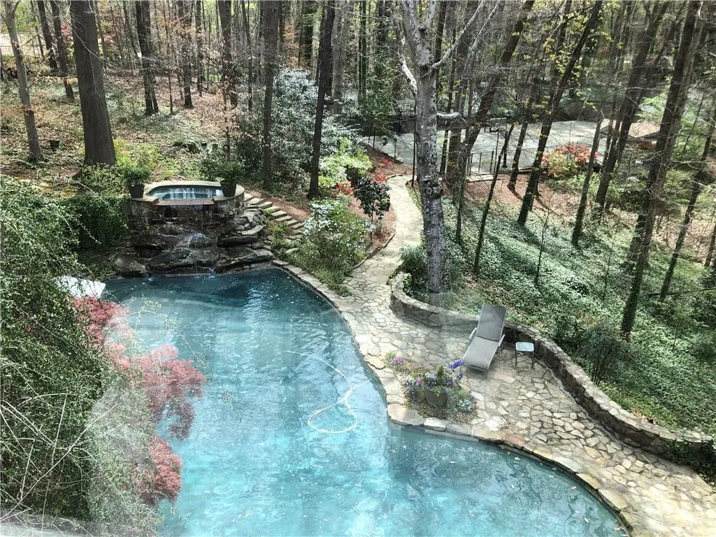 5845 Winterthur Drive, Sandy Springs, Georgia 30328, 5 Bedrooms Bedrooms, ,6 BathroomsBathrooms,Residential,Sold,5845 Winterthur Drive,6511170