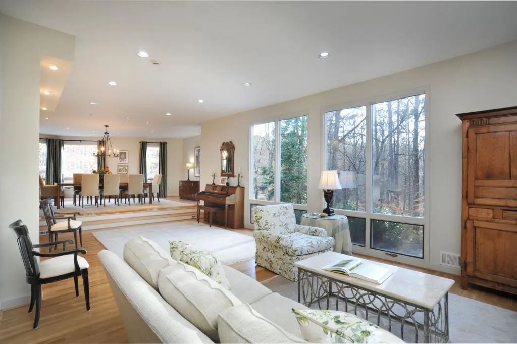 5845 Winterthur Drive, Sandy Springs, Georgia 30328, 5 Bedrooms Bedrooms, ,6 BathroomsBathrooms,Residential,Sold,5845 Winterthur Drive,6511170