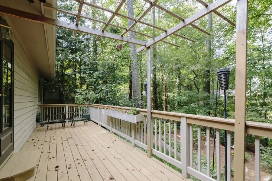 345 Stone Mill Trail, Sandy Springs, Georgia 30328, 5 Bedrooms Bedrooms, ,3 BathroomsBathrooms,Residential,Sold,345 Stone Mill Trail,5837391