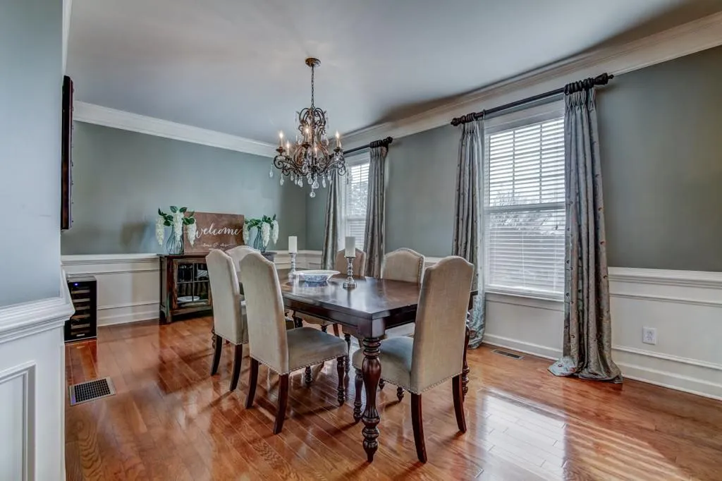 2124 Cobblestone Circle, Brookhaven, Georgia 30319, 3 Bedrooms Bedrooms, ,3 BathroomsBathrooms,Residential,Sold,2124 Cobblestone Circle,5950127