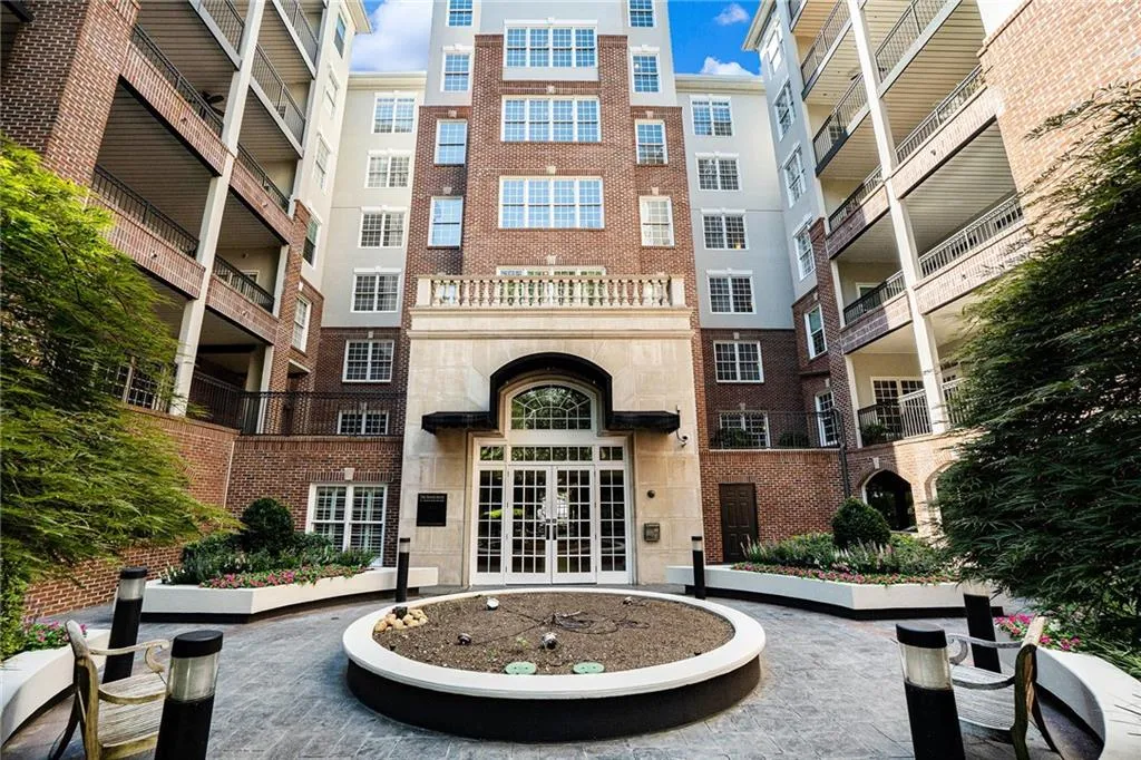 50 Biscayne Drive Nw Unit 1109, Atlanta, Georgia 30309, 2 Bedrooms Bedrooms, ,2 BathroomsBathrooms,Residential,For Sale,50 Biscayne Drive Nw Unit 1109,7624231
