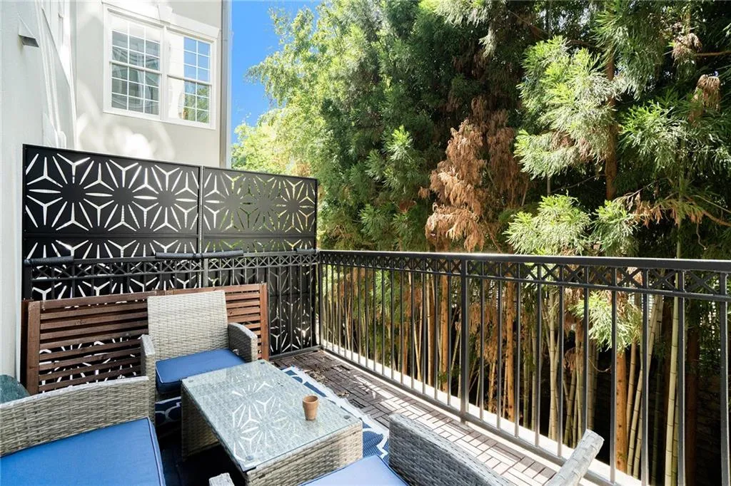 50 Biscayne Drive Nw Unit 1109, Atlanta, Georgia 30309, 2 Bedrooms Bedrooms, ,2 BathroomsBathrooms,Residential,For Sale,50 Biscayne Drive Nw Unit 1109,7624231