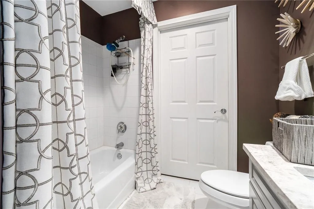 50 Biscayne Drive Nw Unit 1109, Atlanta, Georgia 30309, 2 Bedrooms Bedrooms, ,2 BathroomsBathrooms,Residential,For Sale,50 Biscayne Drive Nw Unit 1109,7624231