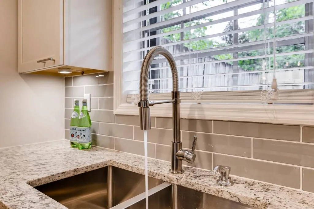 6306 Park Avenue Ne, Atlanta, Georgia 30342, 2 Bedrooms Bedrooms, ,1 BathroomBathrooms,Residential,Sold,6306 Park Avenue Ne,6002770