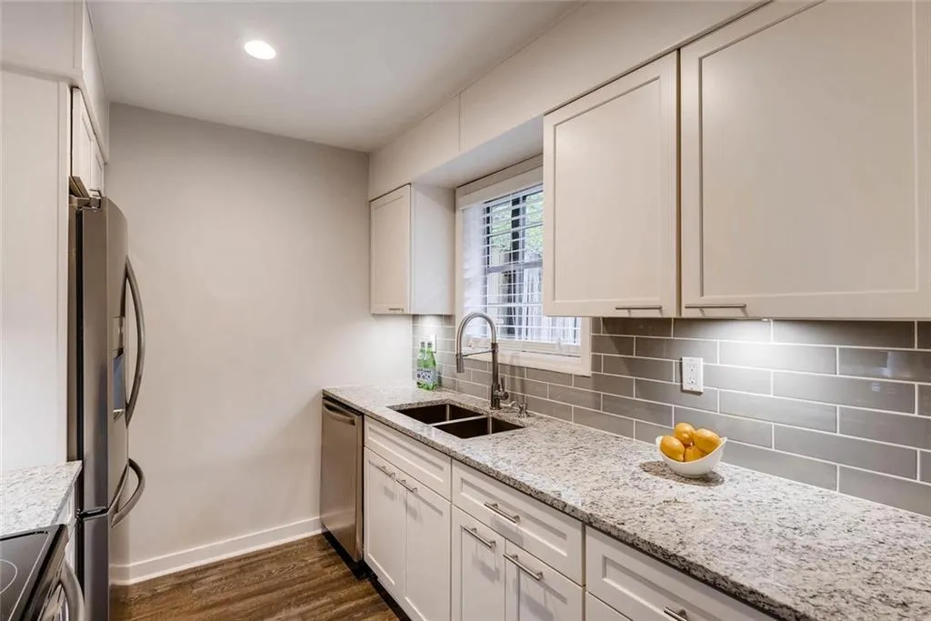 6306 Park Avenue Ne, Atlanta, Georgia 30342, 2 Bedrooms Bedrooms, ,1 BathroomBathrooms,Residential,Sold,6306 Park Avenue Ne,6002770
