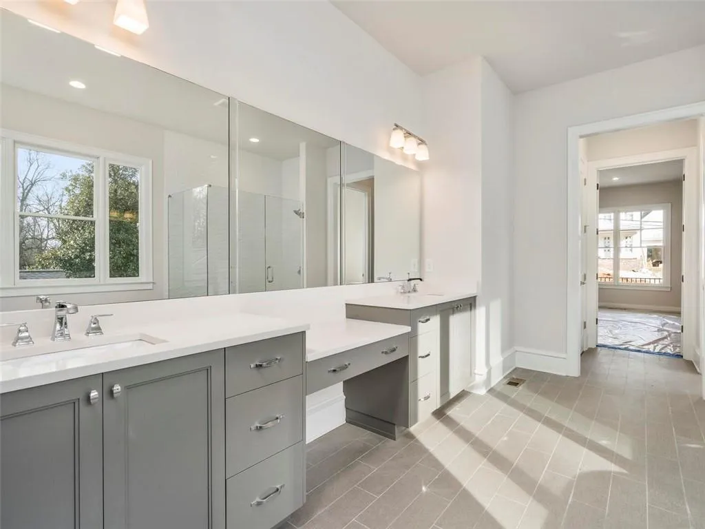 5300 Green Hill Place Ne, Atlanta, Georgia 30342, 5 Bedrooms Bedrooms, ,5 BathroomsBathrooms,Residential,Sold,5300 Green Hill Place Ne,6528527