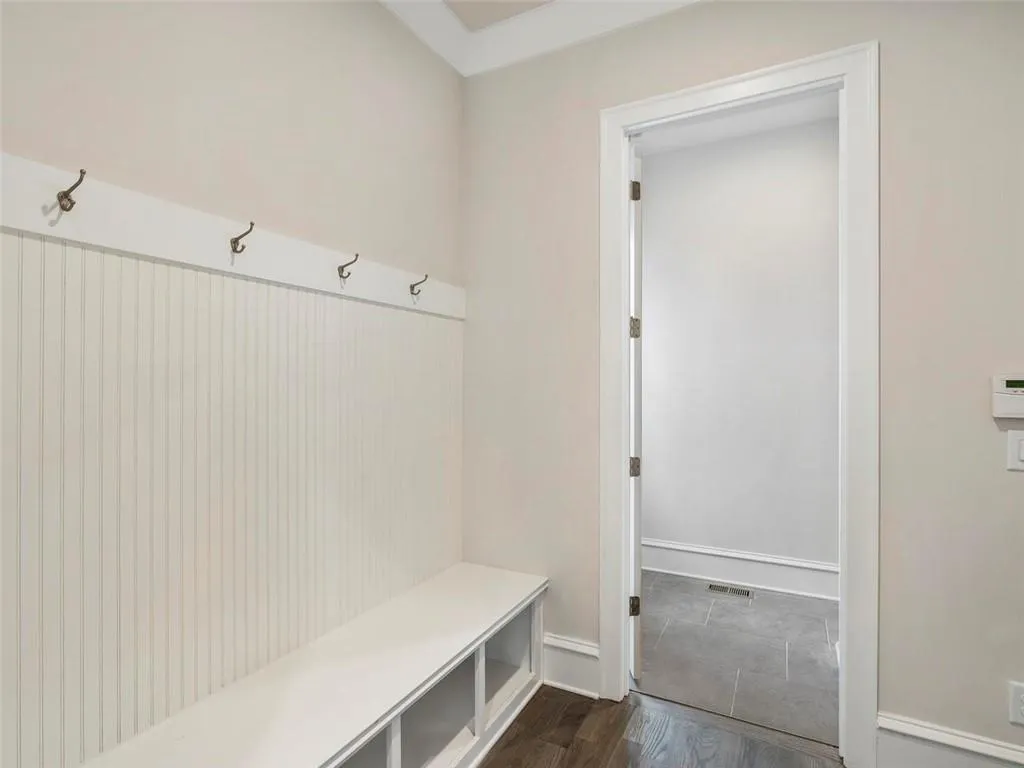 5300 Green Hill Place Ne, Atlanta, Georgia 30342, 5 Bedrooms Bedrooms, ,5 BathroomsBathrooms,Residential,Sold,5300 Green Hill Place Ne,6528527