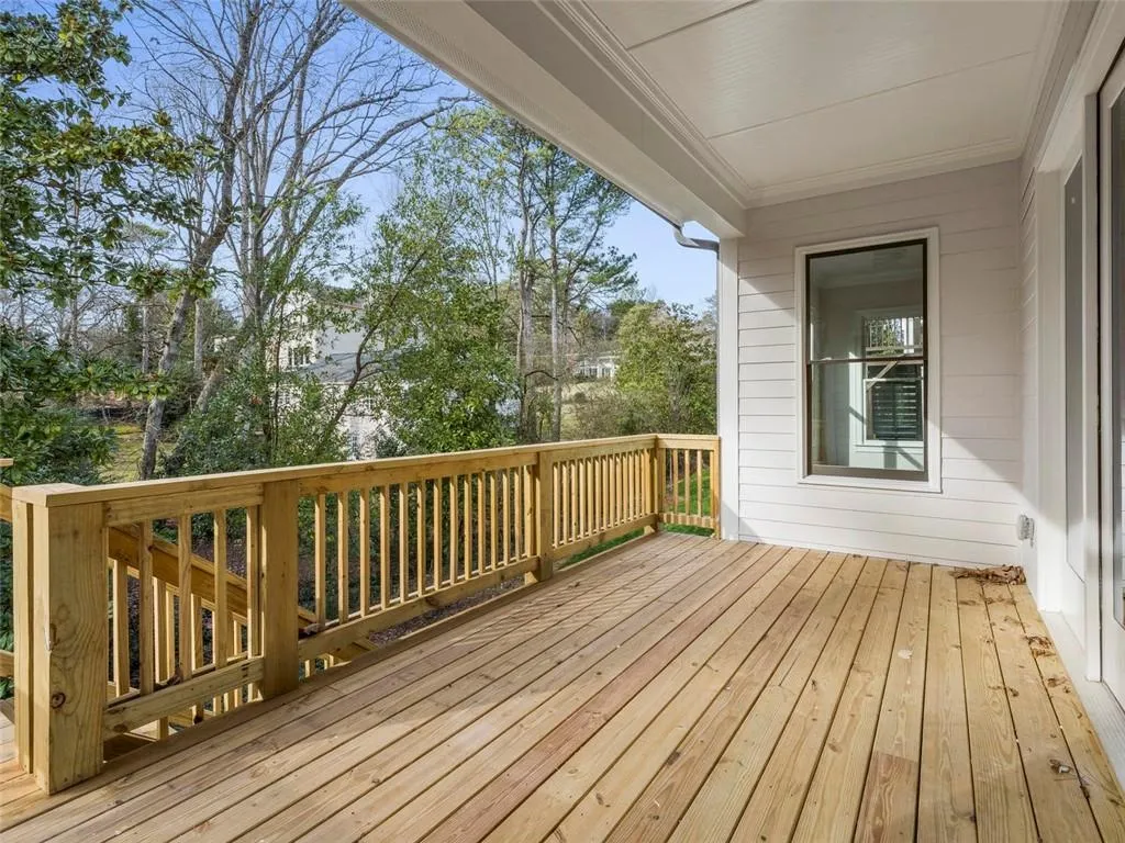 5300 Green Hill Place Ne, Atlanta, Georgia 30342, 5 Bedrooms Bedrooms, ,5 BathroomsBathrooms,Residential,Sold,5300 Green Hill Place Ne,6528527