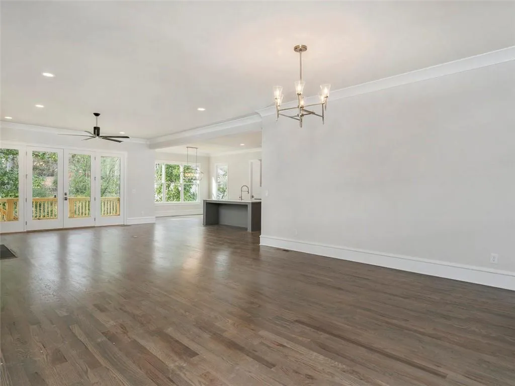 5300 Green Hill Place Ne, Atlanta, Georgia 30342, 5 Bedrooms Bedrooms, ,5 BathroomsBathrooms,Residential,Sold,5300 Green Hill Place Ne,6528527