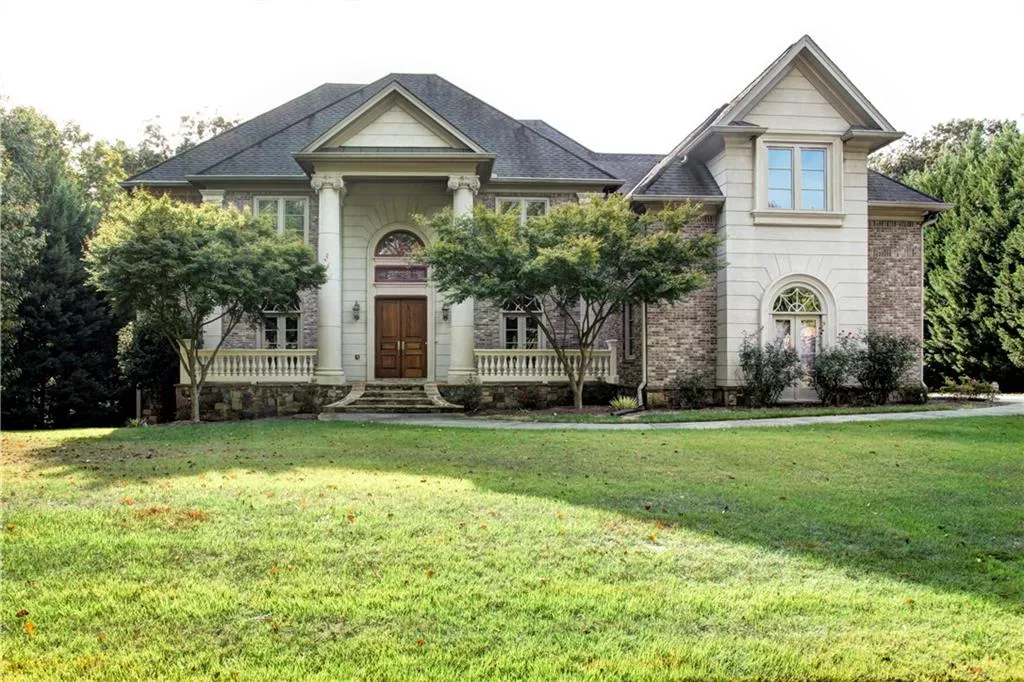 290 Cameron Ridge Drive, Atlanta, Georgia 30328, 6 Bedrooms Bedrooms, ,5 BathroomsBathrooms,Residential,Sold,290 Cameron Ridge Drive,5759522