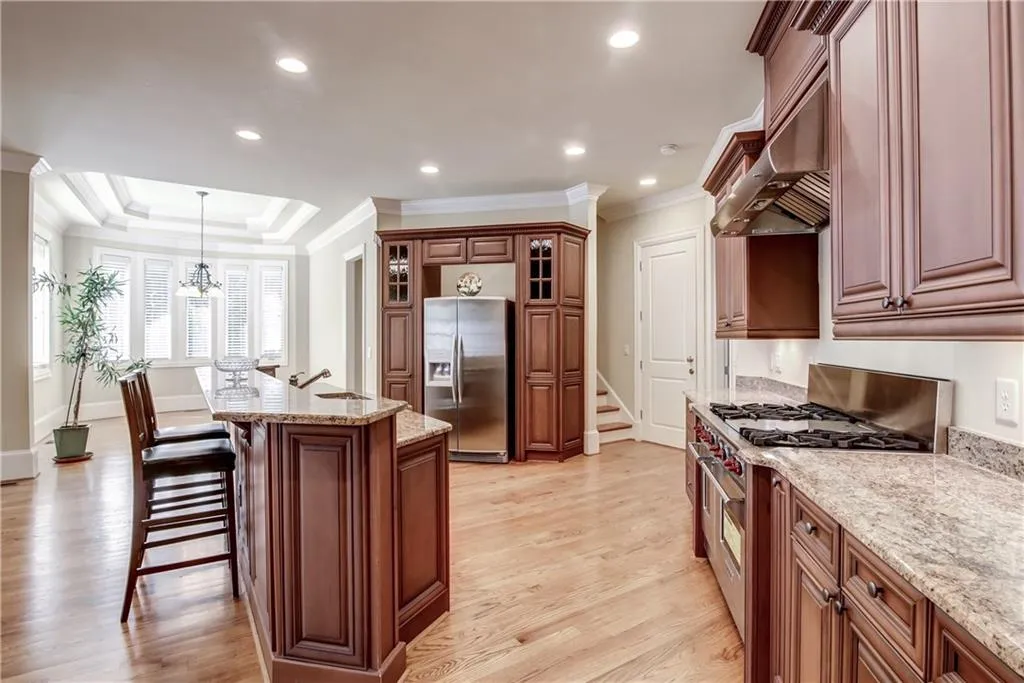 290 Cameron Ridge Drive, Atlanta, Georgia 30328, 6 Bedrooms Bedrooms, ,5 BathroomsBathrooms,Residential,Sold,290 Cameron Ridge Drive,5759522