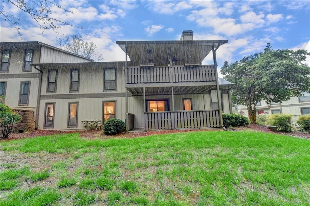 1103 Woodcliff Drive, Sandy Springs, Georgia 30350, 2 Bedrooms Bedrooms, ,2 BathroomsBathrooms,Residential,Sold,1103 Woodcliff Drive,6857187