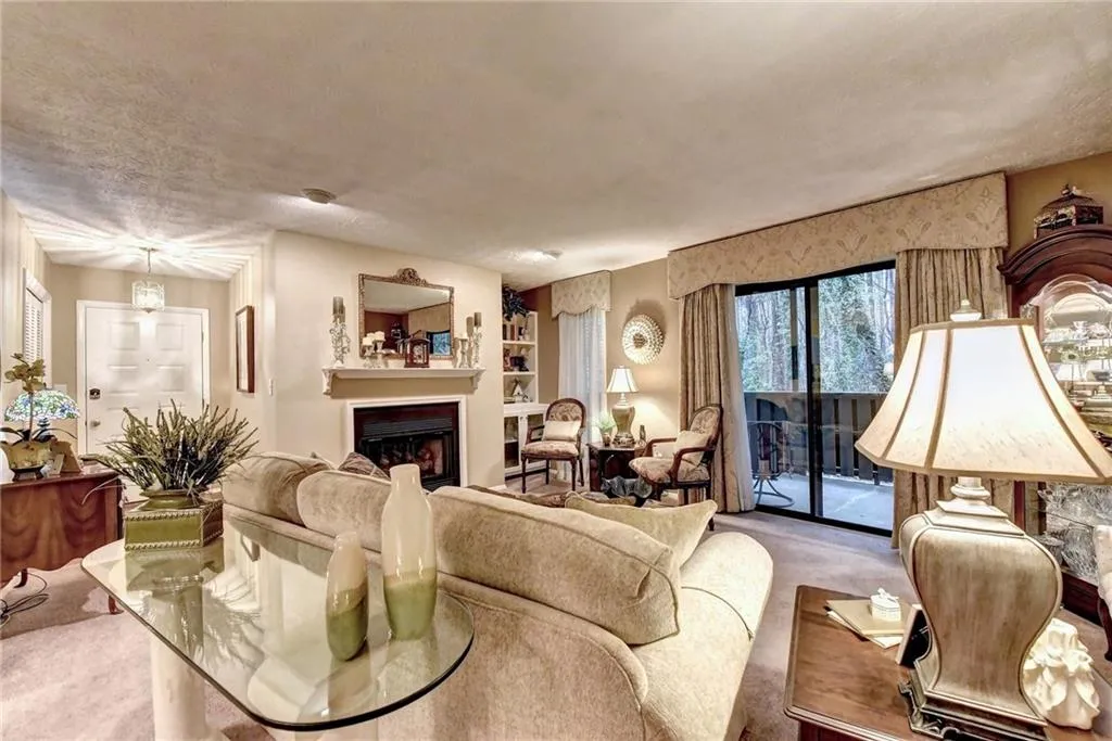 1103 Woodcliff Drive, Sandy Springs, Georgia 30350, 2 Bedrooms Bedrooms, ,2 BathroomsBathrooms,Residential,Sold,1103 Woodcliff Drive,6857187