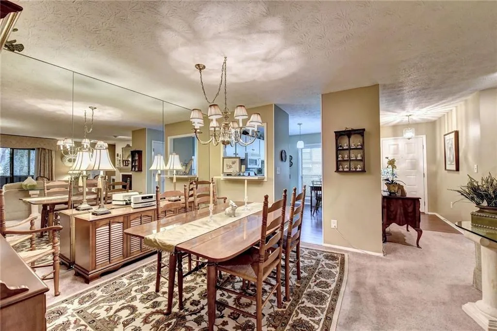 1103 Woodcliff Drive, Sandy Springs, Georgia 30350, 2 Bedrooms Bedrooms, ,2 BathroomsBathrooms,Residential,Sold,1103 Woodcliff Drive,6857187