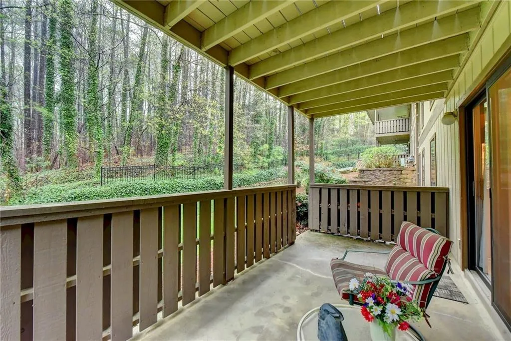 1103 Woodcliff Drive, Sandy Springs, Georgia 30350, 2 Bedrooms Bedrooms, ,2 BathroomsBathrooms,Residential,Sold,1103 Woodcliff Drive,6857187