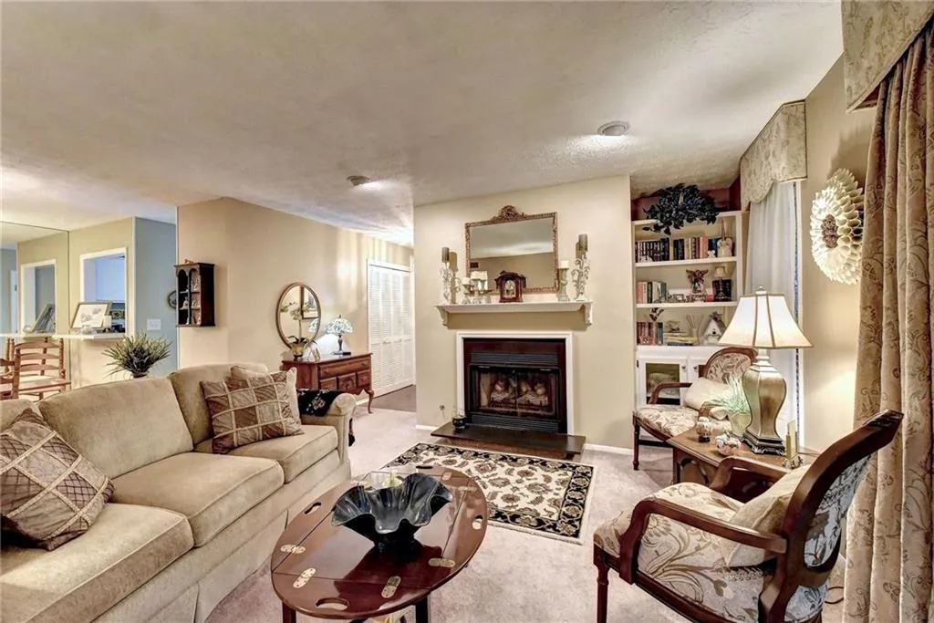 1103 Woodcliff Drive, Sandy Springs, Georgia 30350, 2 Bedrooms Bedrooms, ,2 BathroomsBathrooms,Residential,Sold,1103 Woodcliff Drive,6857187