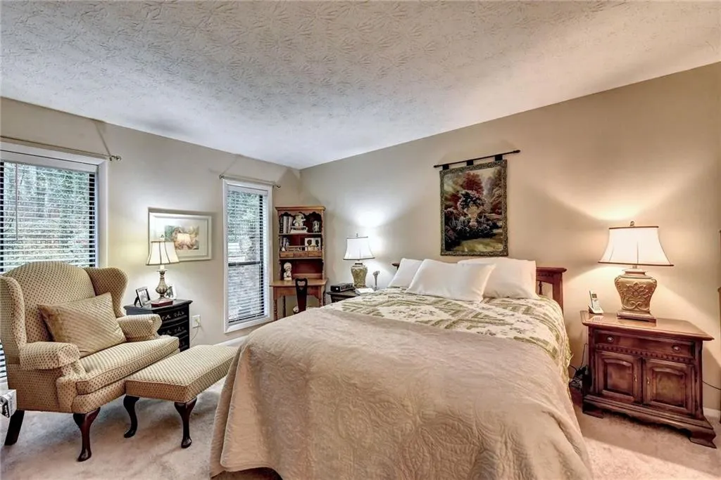 1103 Woodcliff Drive, Sandy Springs, Georgia 30350, 2 Bedrooms Bedrooms, ,2 BathroomsBathrooms,Residential,Sold,1103 Woodcliff Drive,6857187