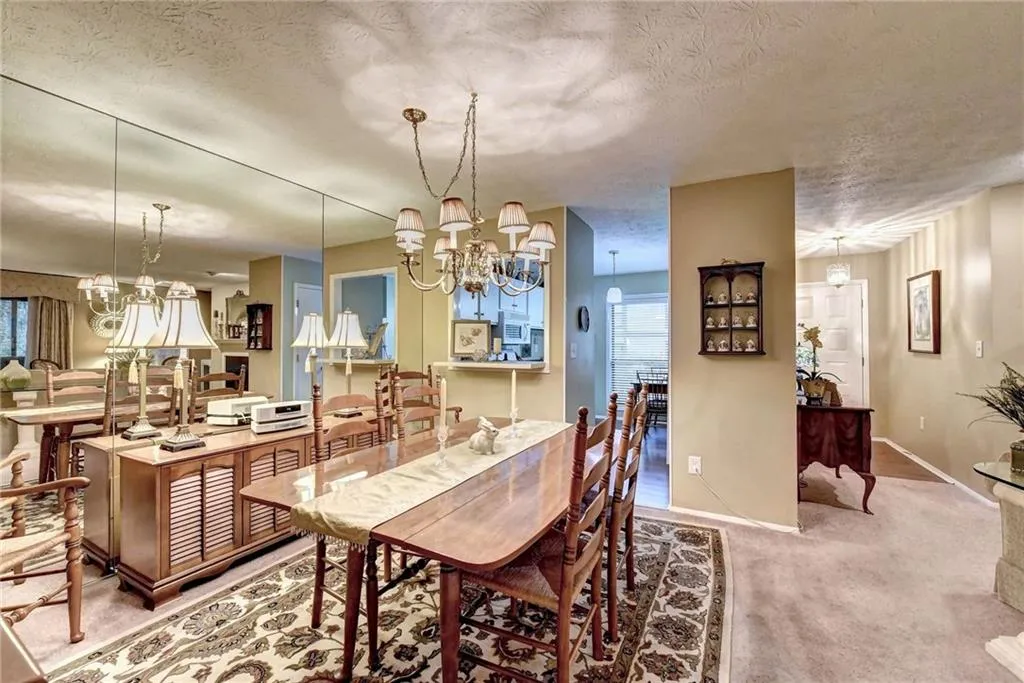 1103 Woodcliff Drive, Sandy Springs, Georgia 30350, 2 Bedrooms Bedrooms, ,2 BathroomsBathrooms,Residential,Sold,1103 Woodcliff Drive,6857187