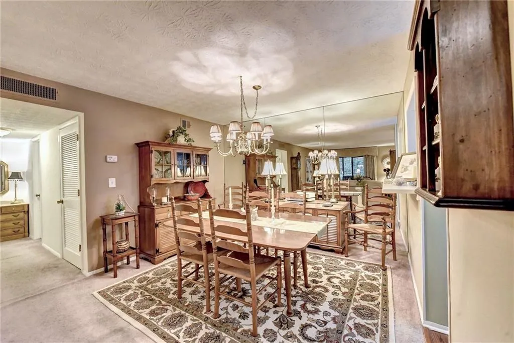 1103 Woodcliff Drive, Sandy Springs, Georgia 30350, 2 Bedrooms Bedrooms, ,2 BathroomsBathrooms,Residential,Sold,1103 Woodcliff Drive,6857187