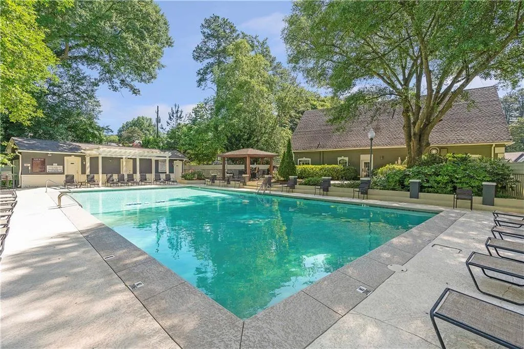 6900 Roswell Road Unit C6, Atlanta, Georgia 30328, 2 Bedrooms Bedrooms, ,2 BathroomsBathrooms,Residential,Sold,6900 Roswell Road Unit C6,6973069