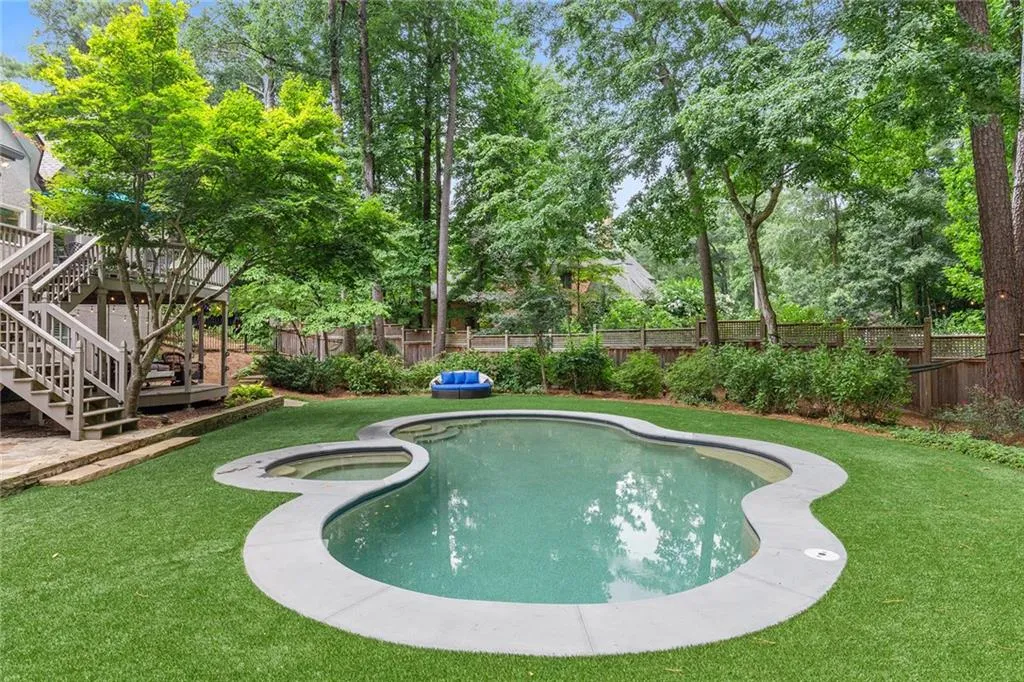1810 Brandon Hall Drive, Atlanta, Georgia 30350, 5 Bedrooms Bedrooms, ,5 BathroomsBathrooms,Residential,Sold,1810 Brandon Hall Drive,7186519