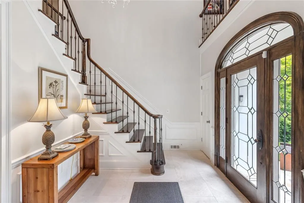 1810 Brandon Hall Drive, Atlanta, Georgia 30350, 5 Bedrooms Bedrooms, ,5 BathroomsBathrooms,Residential,Sold,1810 Brandon Hall Drive,7186519